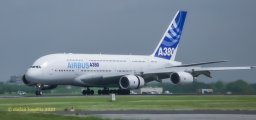 AIRBUS A380